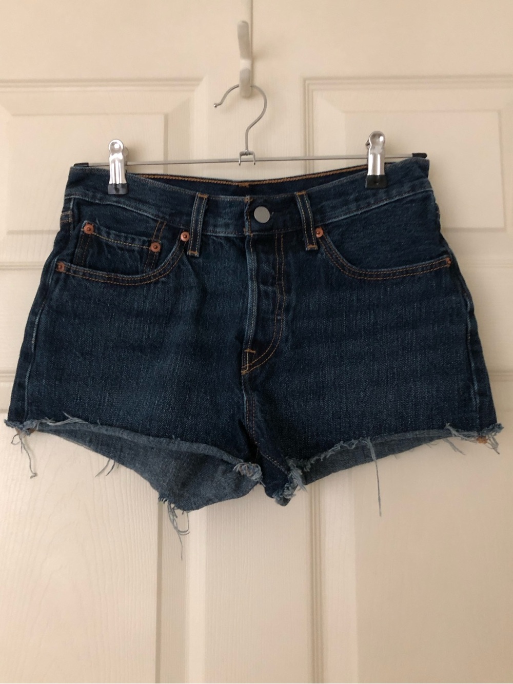 Levi’s 501 Button Fly Denim Shorts Dark Wash Size W26